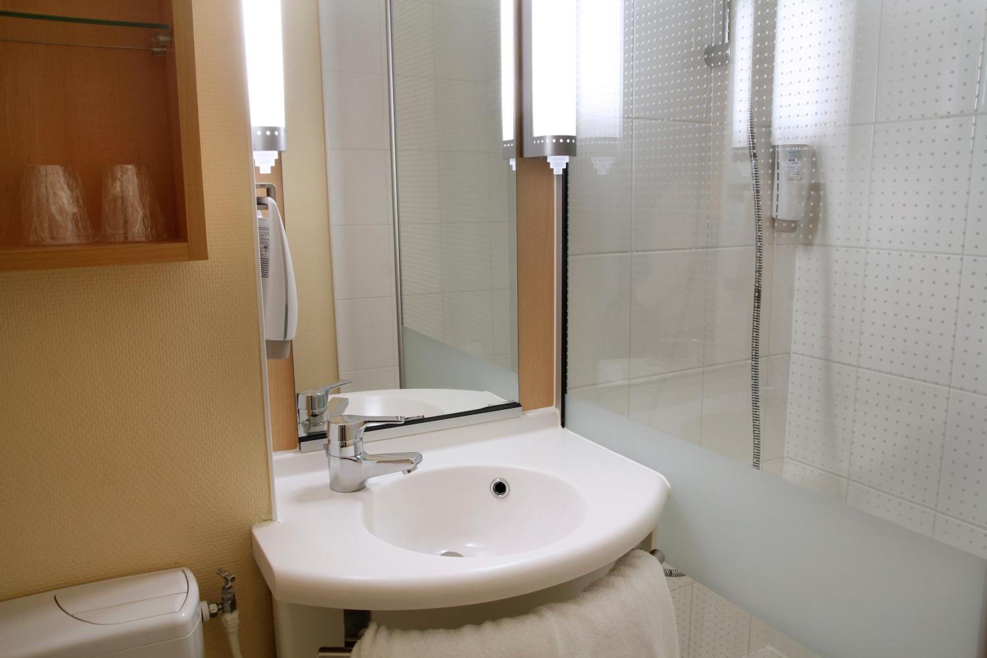 Ibis Montbeliard Hotel Eksteriør billede
